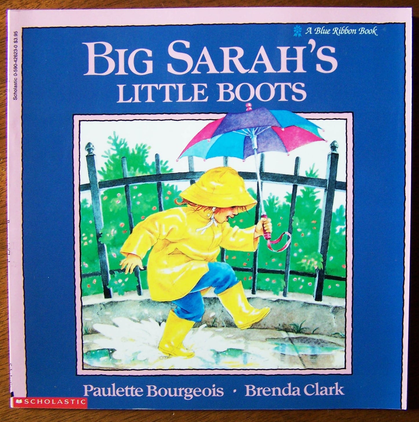 Big Sarah's Little Boots (A Blue Ribbon Book) - 5681