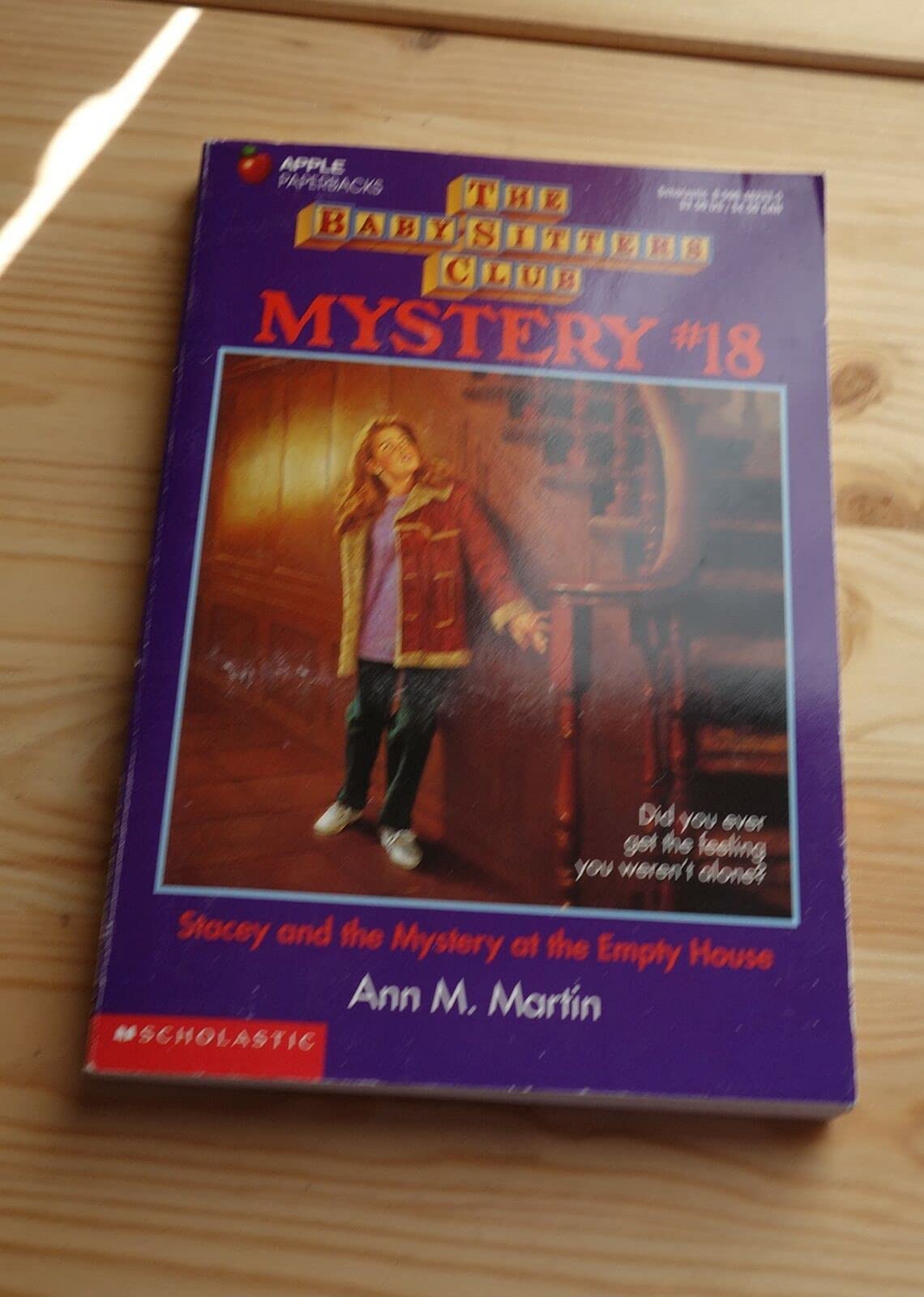 Stacey and the Mystery at the Empty House (Baby-sitters Club Mystery) - 2805