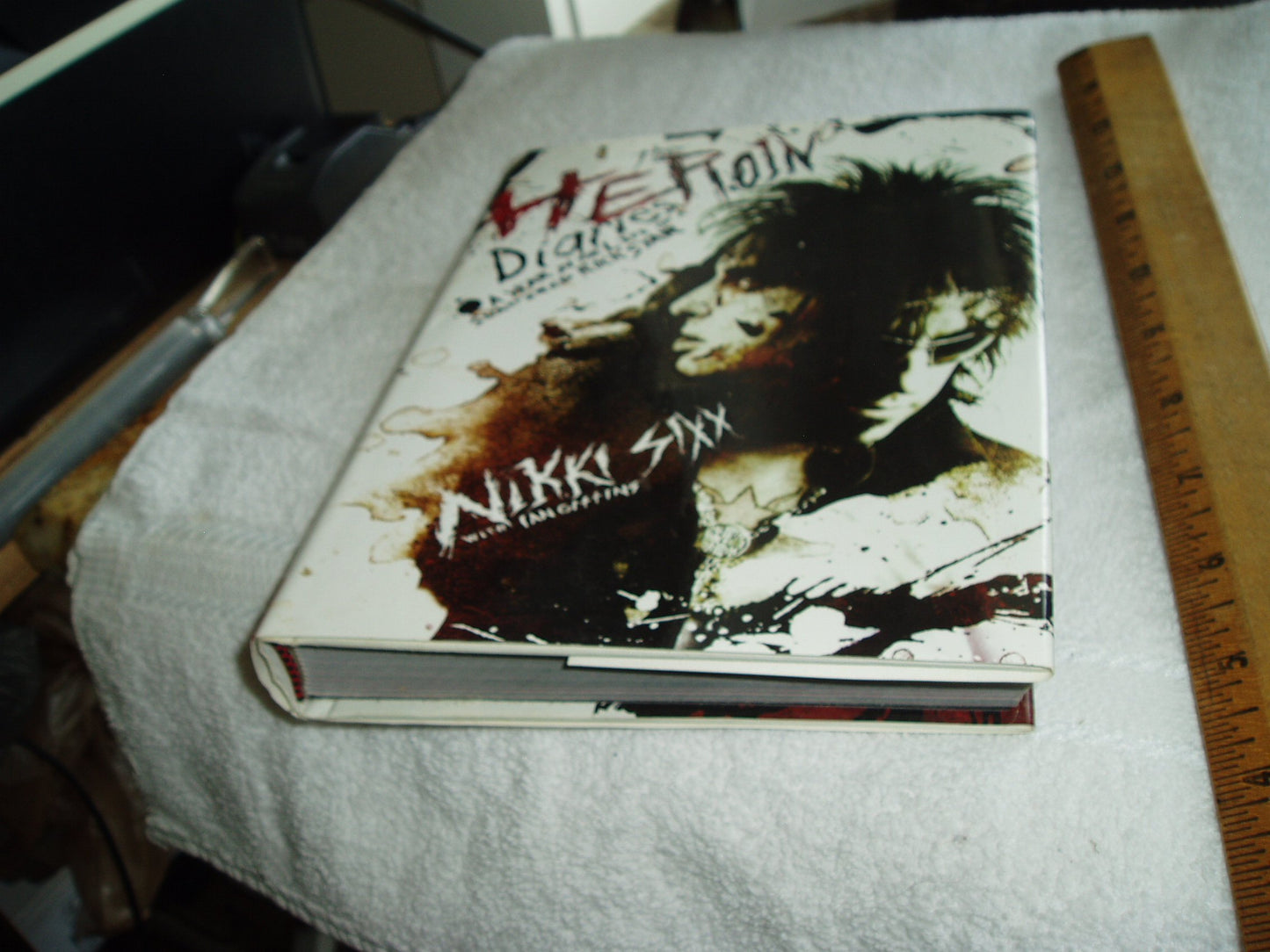 The Heroin Diaries: A Year in the Life of a Shattered Rock Star - 2954