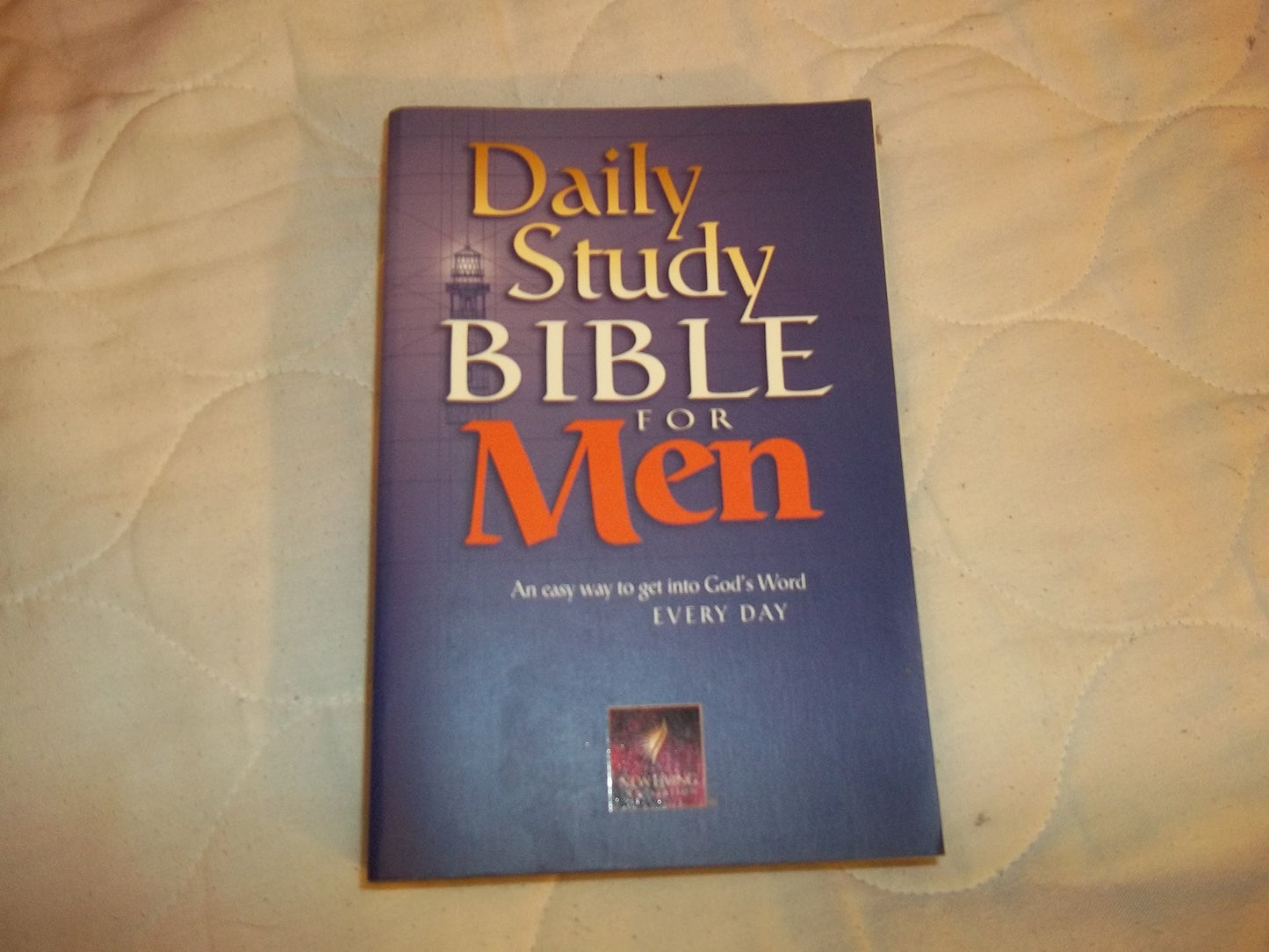 Daily Study Bible for Men: NLT1