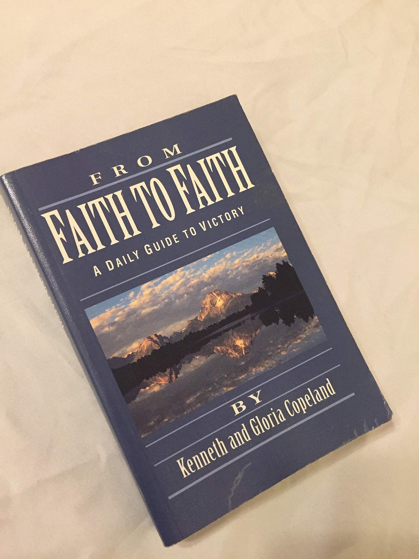 From Faith to Faith: A Daily Guide to Victory - 8584