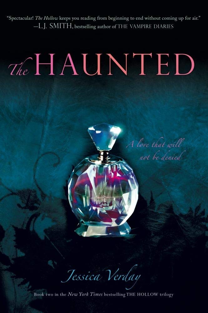 The Haunted (Hollow Trilogy (Quality)) - 7114