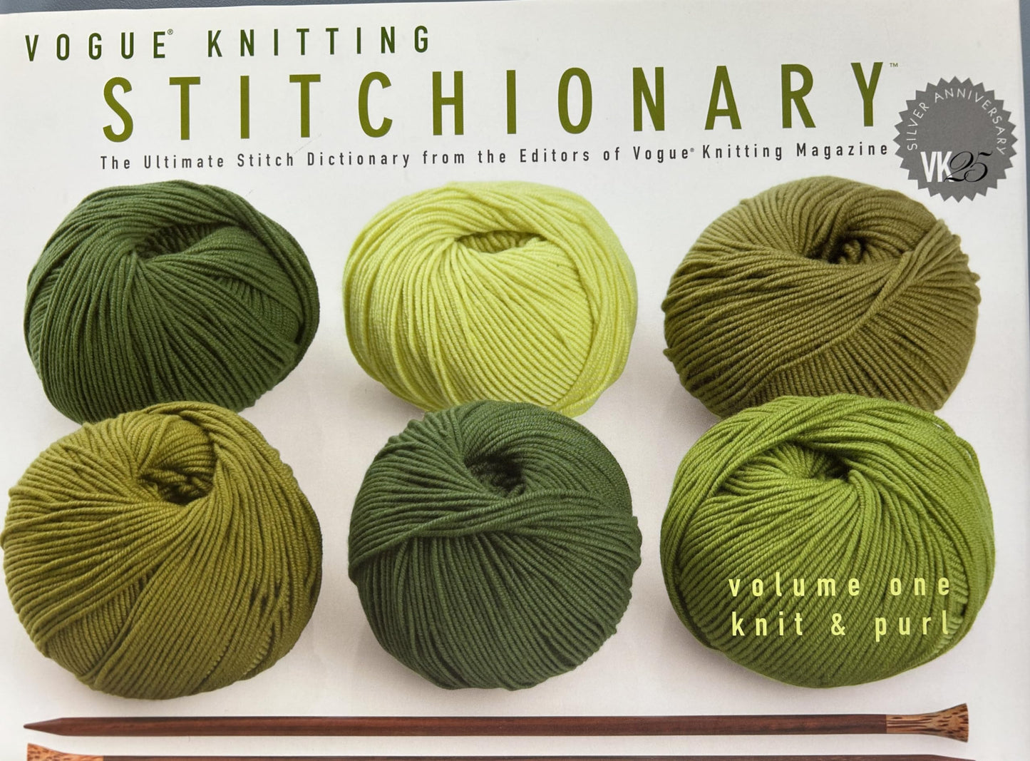 Vogue® Knitting Stitchionary™ Volume One: Knit & Purl: The Ultimate Stitch Dictionary from the Editors of Vogue® Knitting Magazine (Vogue Knitting Stitchionary Series) - 520