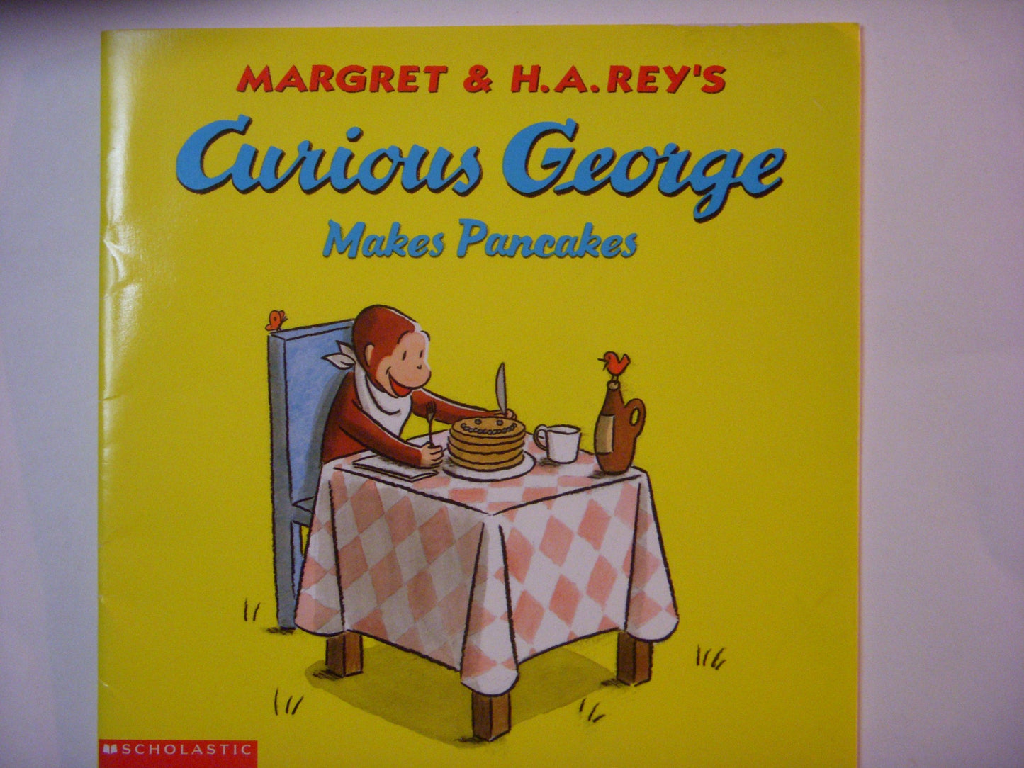 Curious George Makes Pancakes