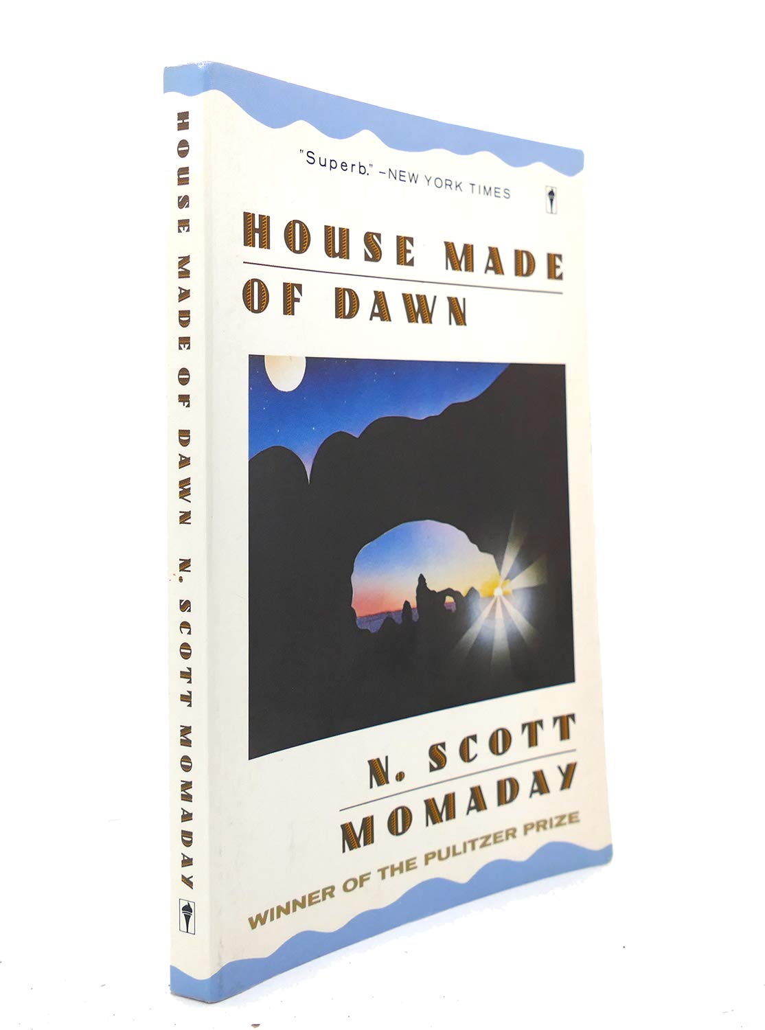 House Made of Dawn (Perennial Library)