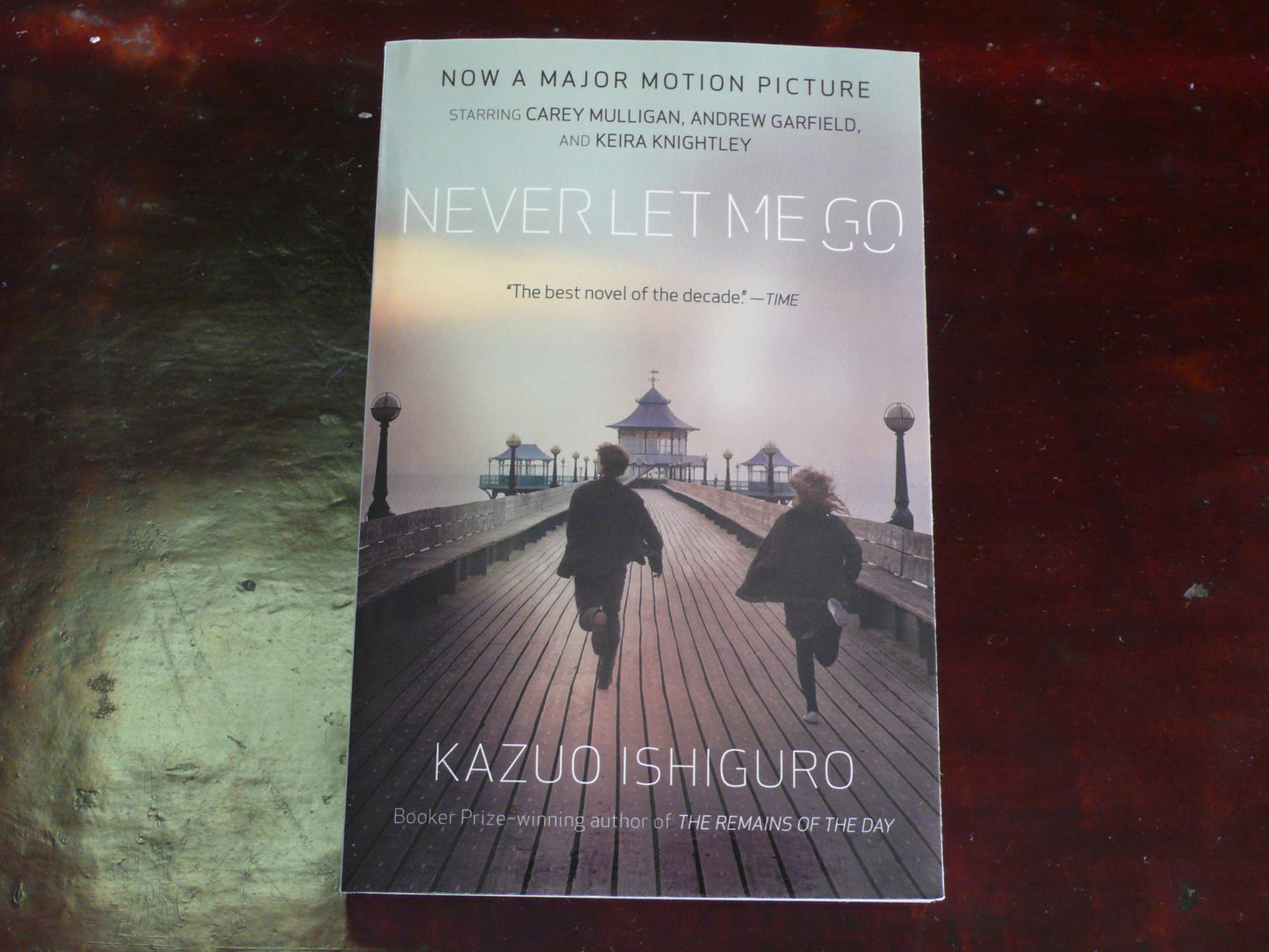 Never Let Me Go (Movie Tie-In Edition) (Vintage International)