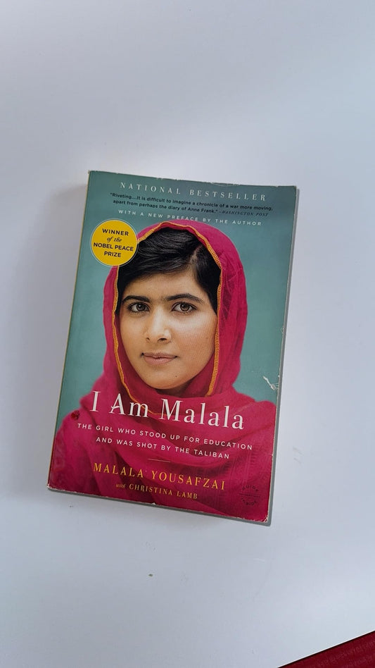 I Am Malala: The Girl Who Stood Up for Education and Was Shot by the Taliban - 3262