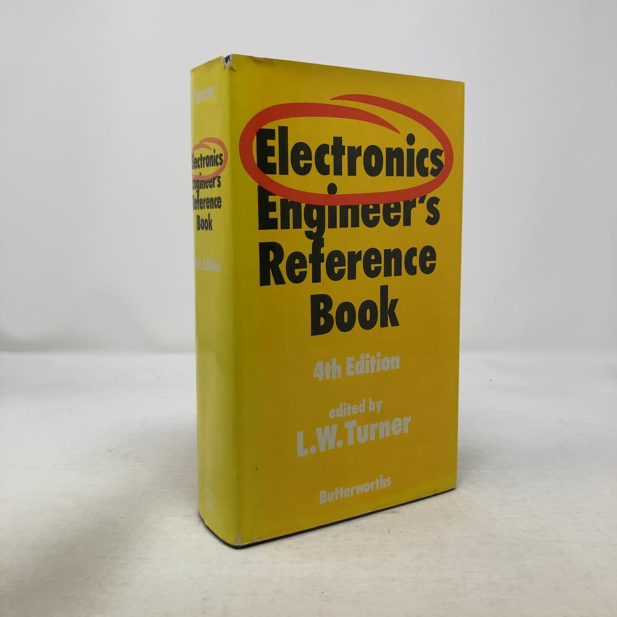 Electronics engineer's reference book