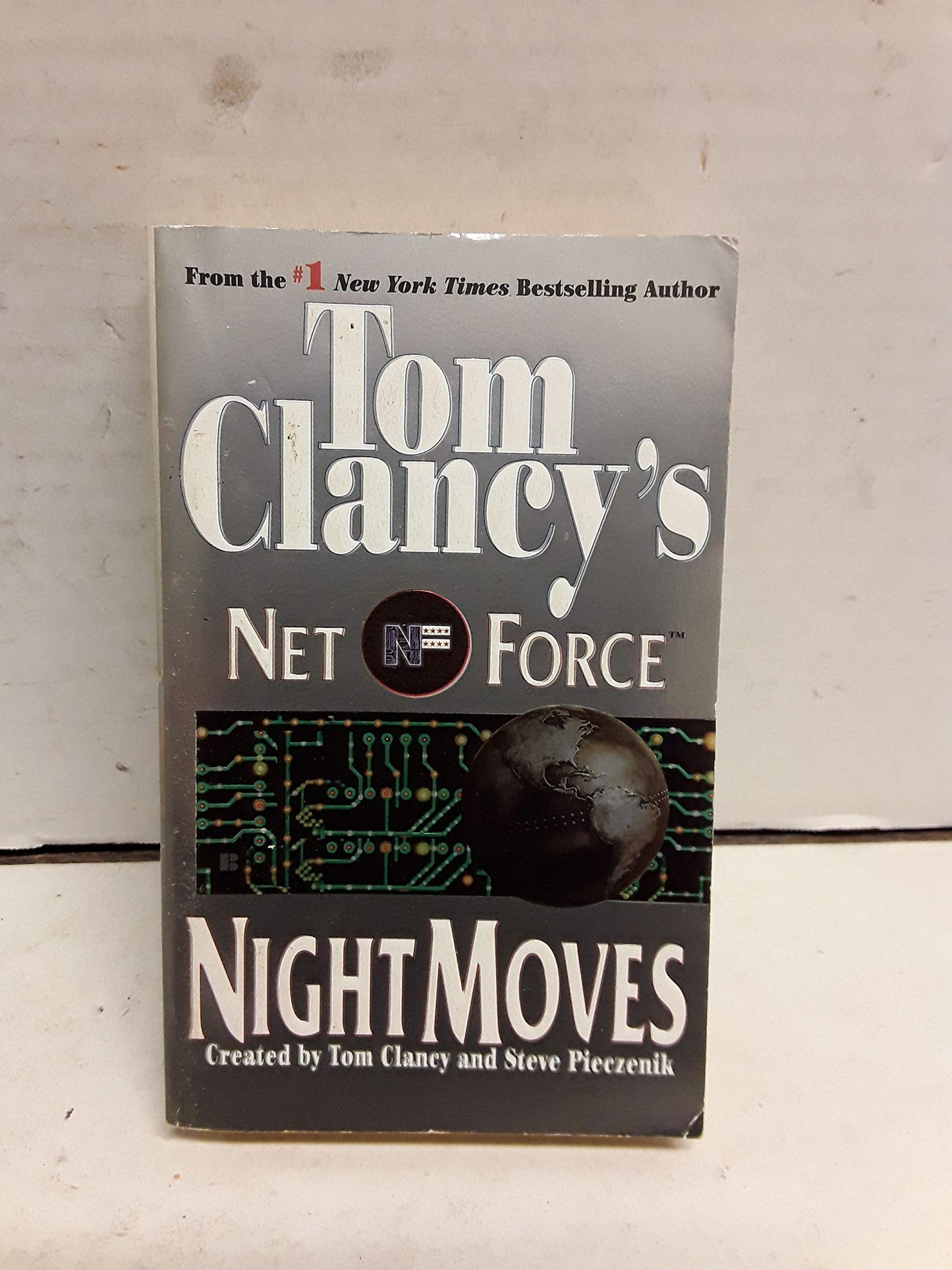 Night Moves (Tom Clancy's Net Force, Book 3)