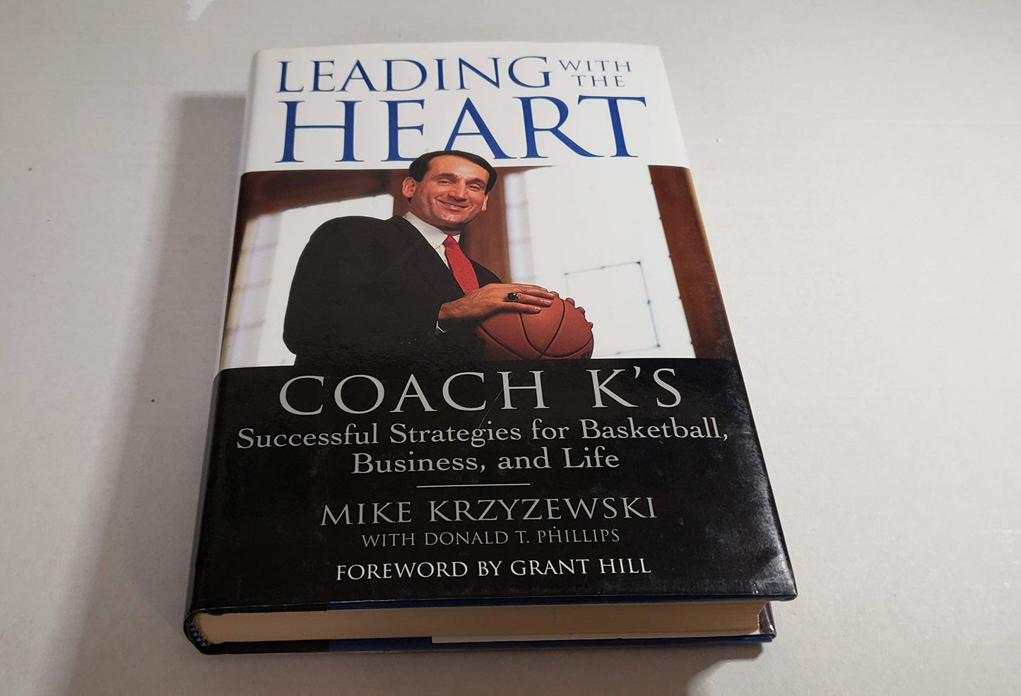 Leading with the Heart: Coach K's Successful Strategies for Basketball, Business, and Life - 6803