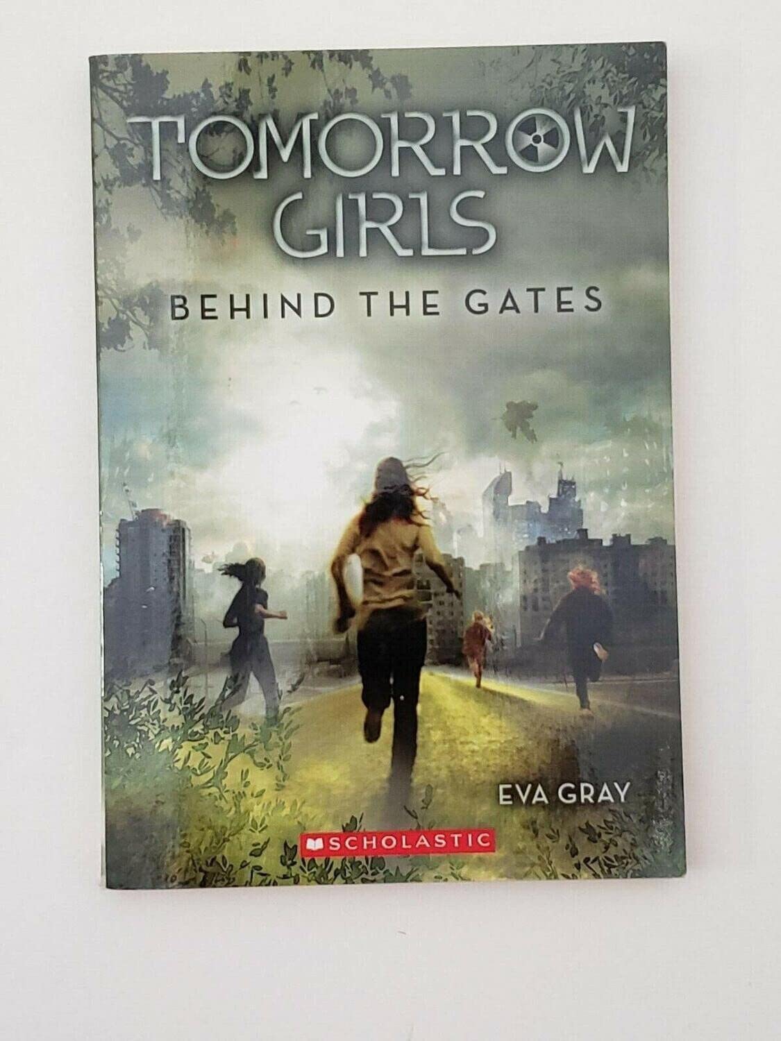 Tomorrow Girls: Behind the Gates - 7270