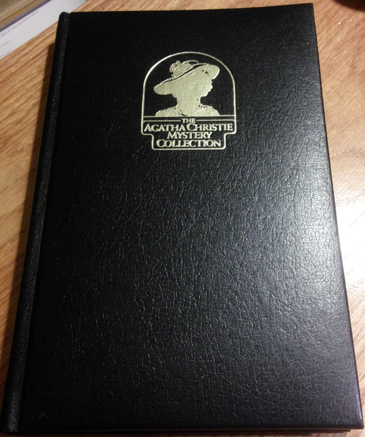 Death Comes As the End (The Agatha Christie Mystery Collection)