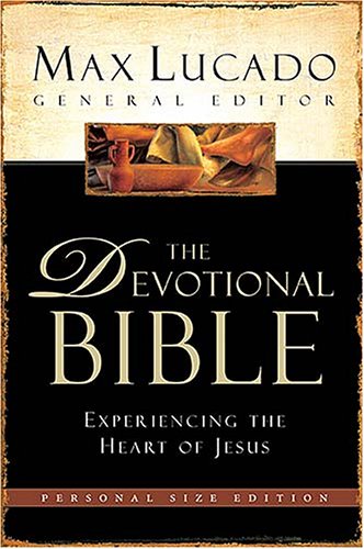 The Devotional Bible New Century Version, Personal Size Edition: Experiencing the Heart of Jesus - 8328