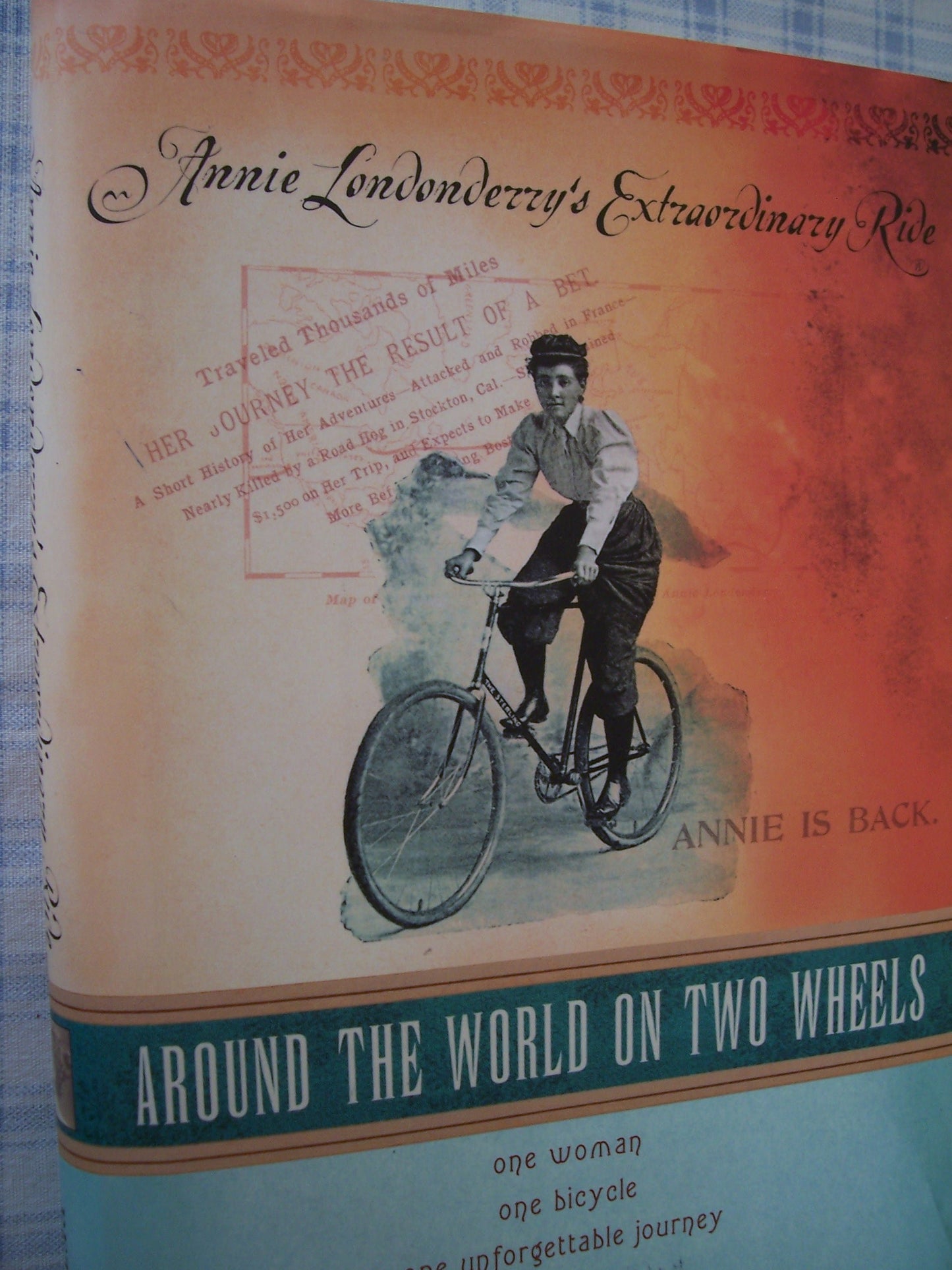 Around the World on Two Wheels: Annie Londonderry's Extraordinary Ride - 3477