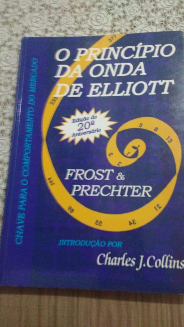 Elliott Wave Principle: Key to Stock Market Profits