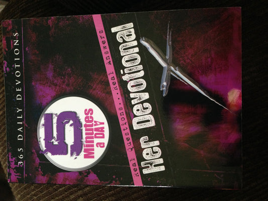 5 Minutes A Day Her Devotional: Real Questions...Real Answers
